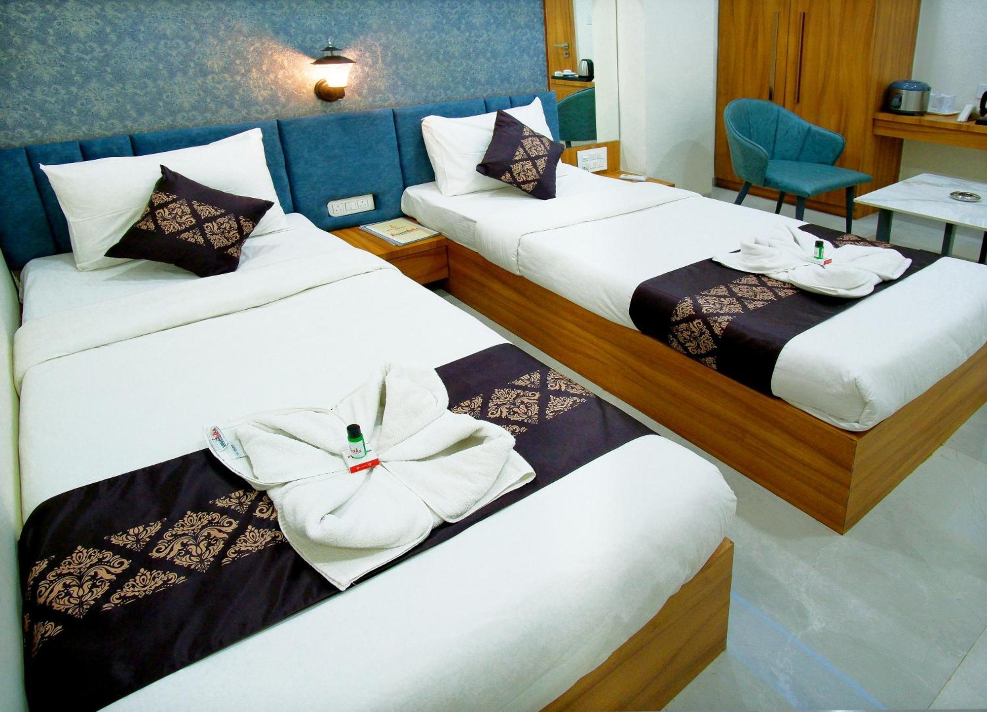 Hotel The Marion Nashik Exterior foto