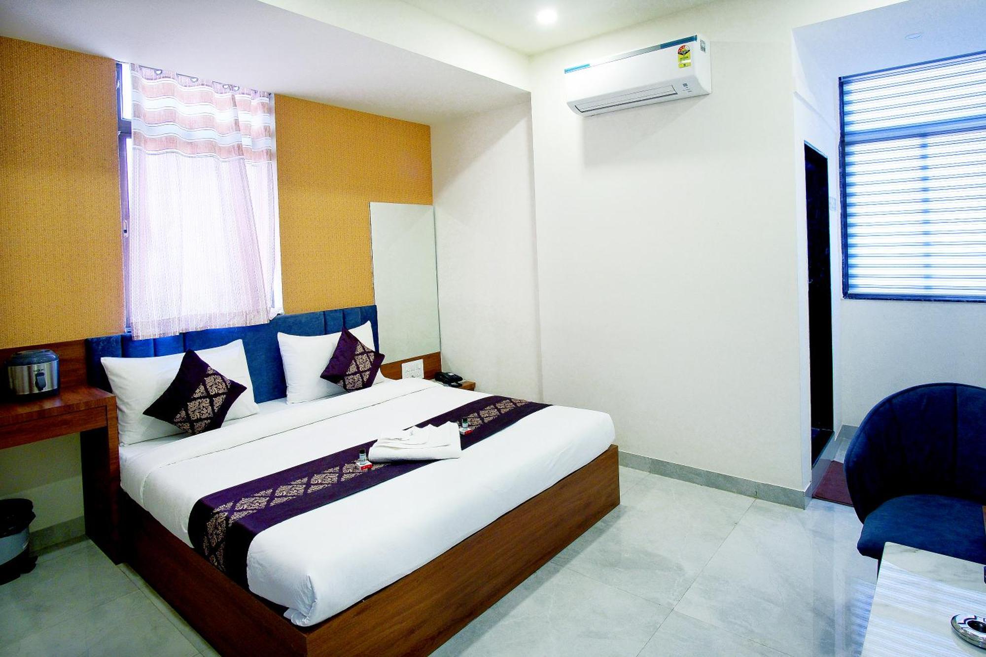 Hotel The Marion Nashik Exterior foto