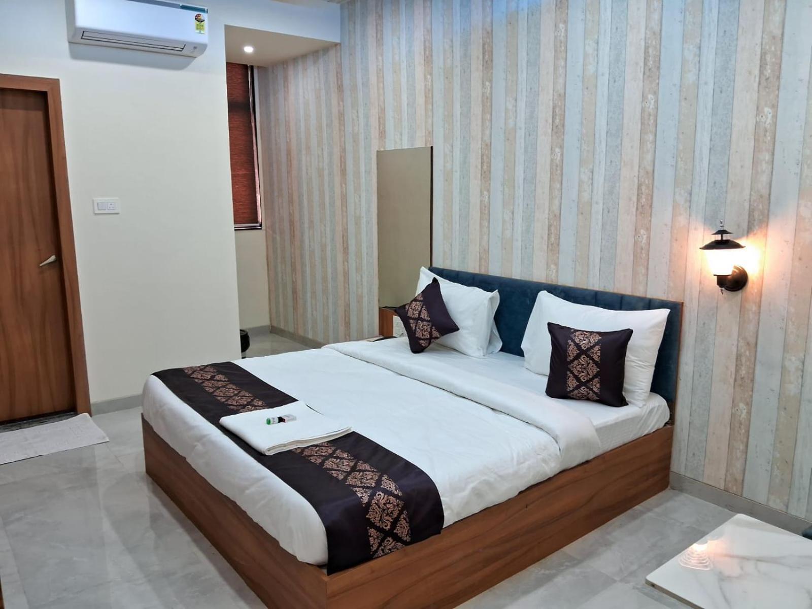 Hotel The Marion Nashik Exterior foto